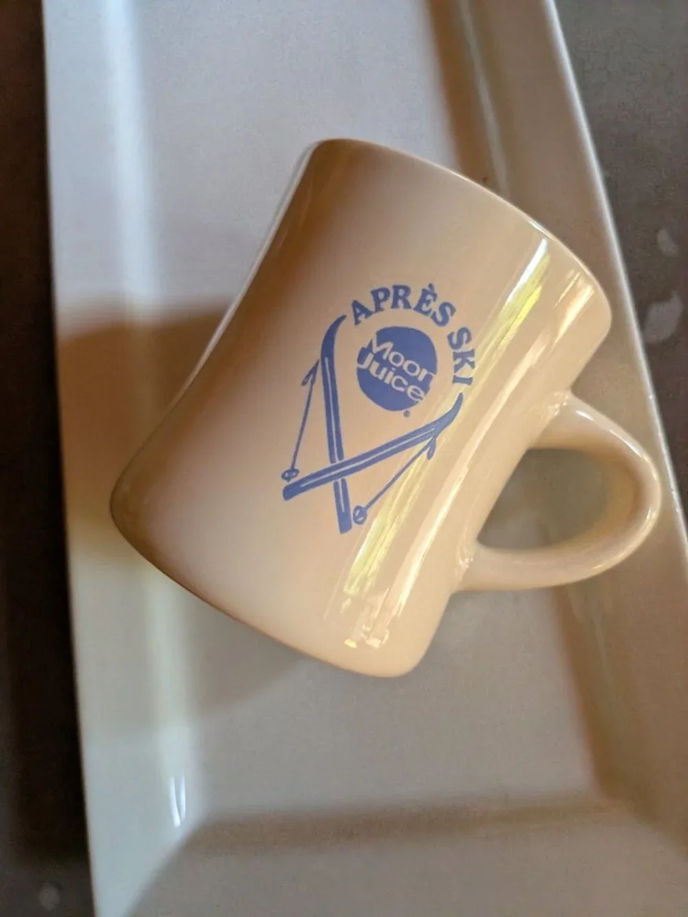 Moon Juiice Retro Aprés Ski Diner Mug